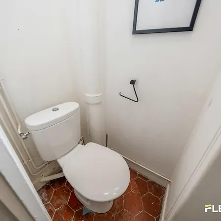 Cozy 1br Near Montmartre